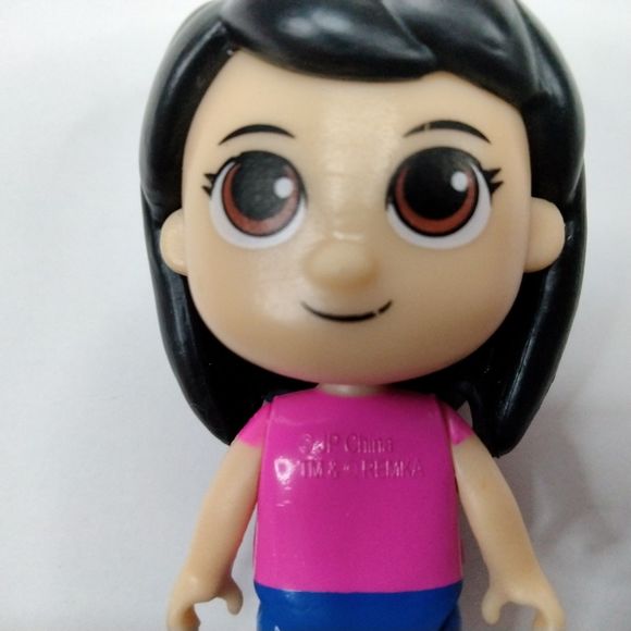 Remka Figures Asain Mom Dad Lexa Gill The Shark Ryans Doll family World Lot of 4 - Picture 11 of 16